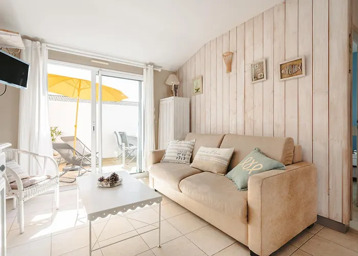 Holiday home Maison N°3 - Pingettes