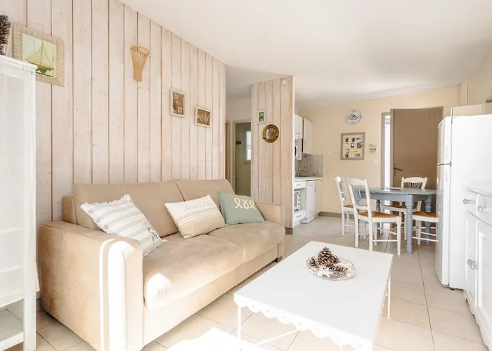 Holiday home Maison N°3 - Pingettes